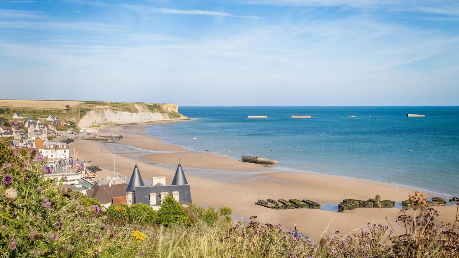 Les Pieds Dans L'Eau - Acces Direct A La Plage Bernières-sur-Mer Kültér fotó