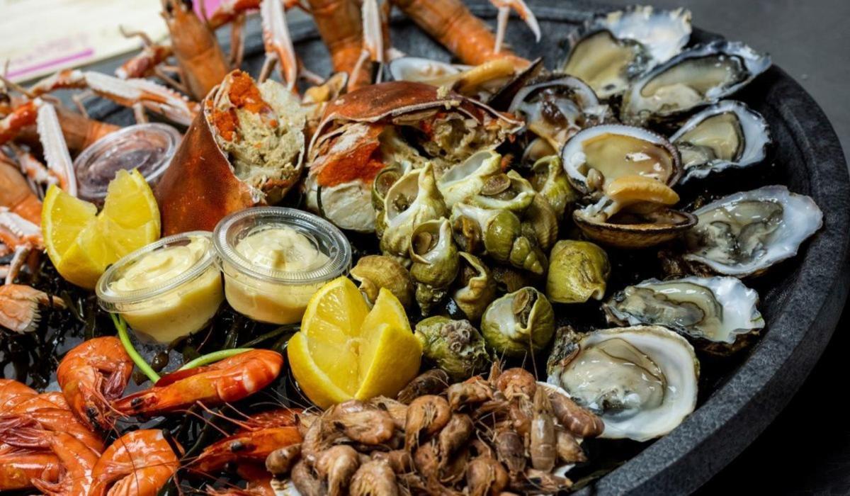 Les Pieds Dans L'Eau - Acces Direct A La Plage Bernières-sur-Mer Kültér fotó